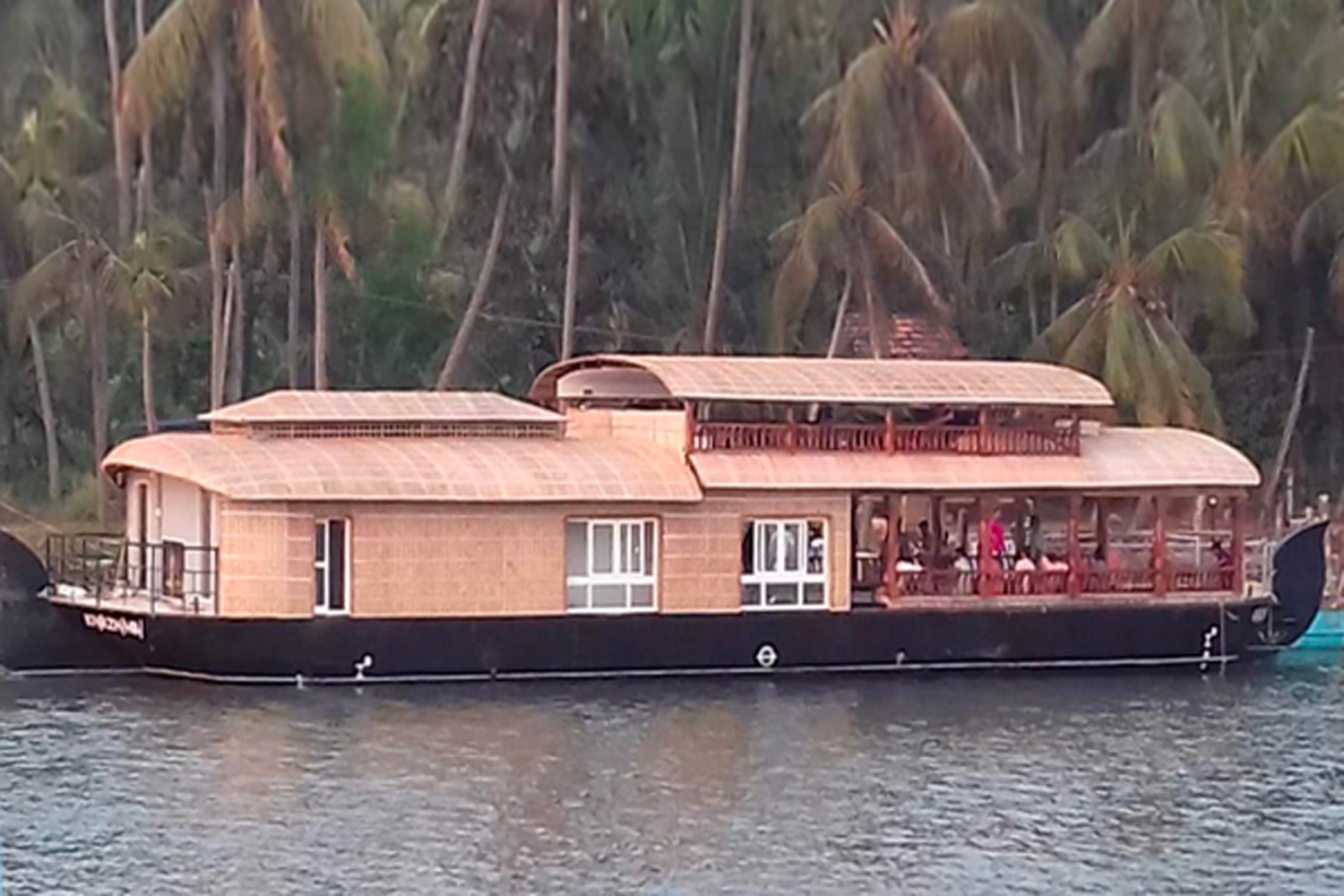 Munnar and Houseboat